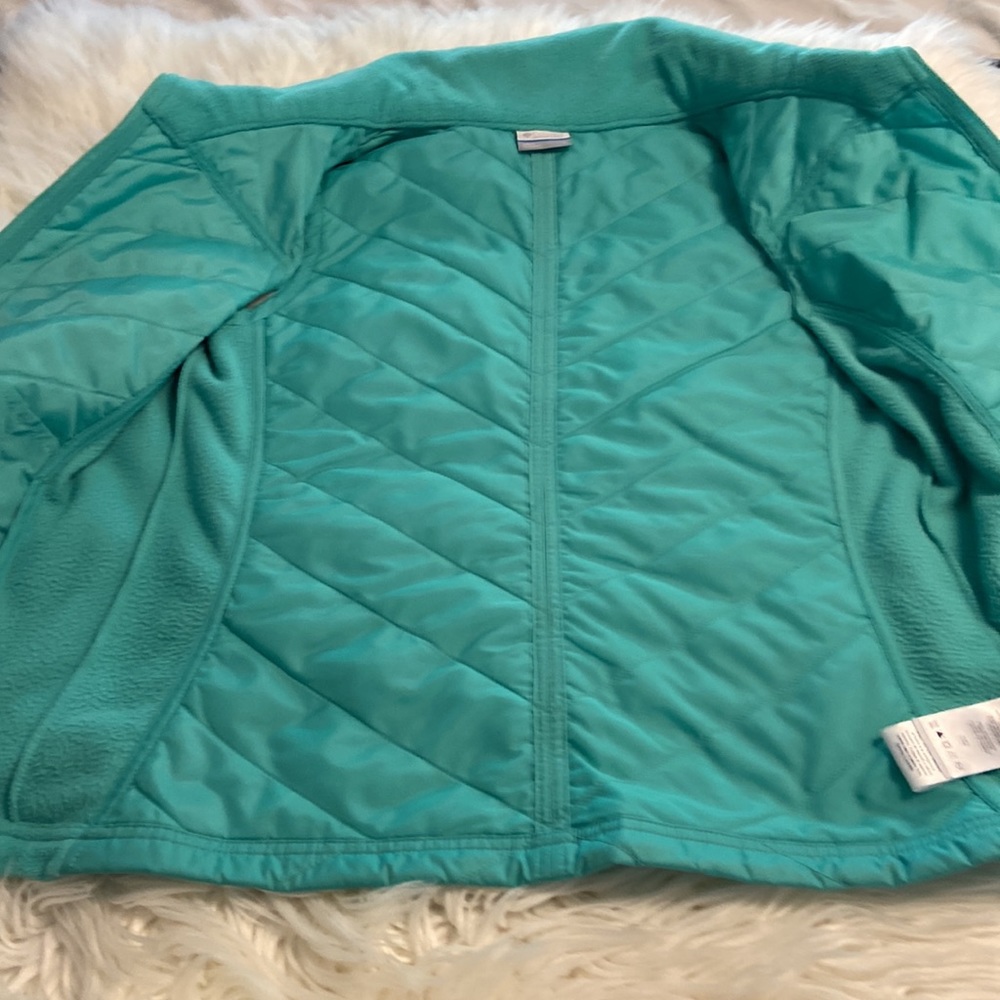 Columbia Women Vest size L beautiful green color long 24” bust 38” - Picture 8 of 8
